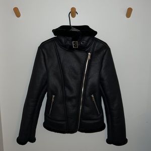Misguided faux leather aviator jacket, faux fur lining and zip pockets | Size: 6